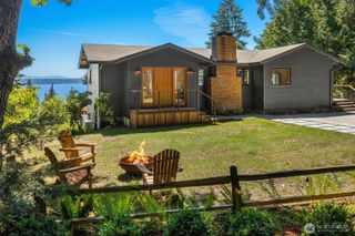 10014 SW 122nd Place, Vashon, WA 98070