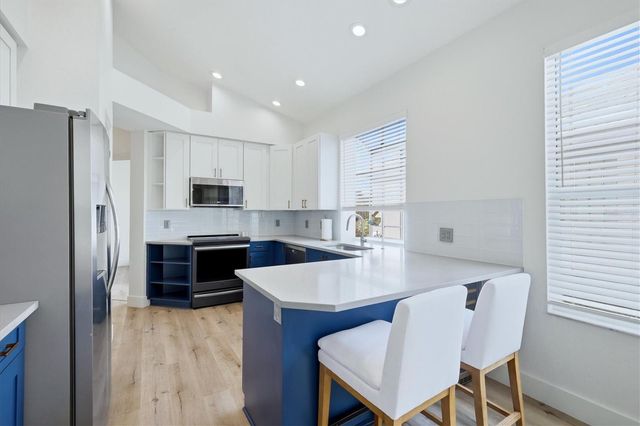 7904 HAMPTON COURT, University Park, FL 34201