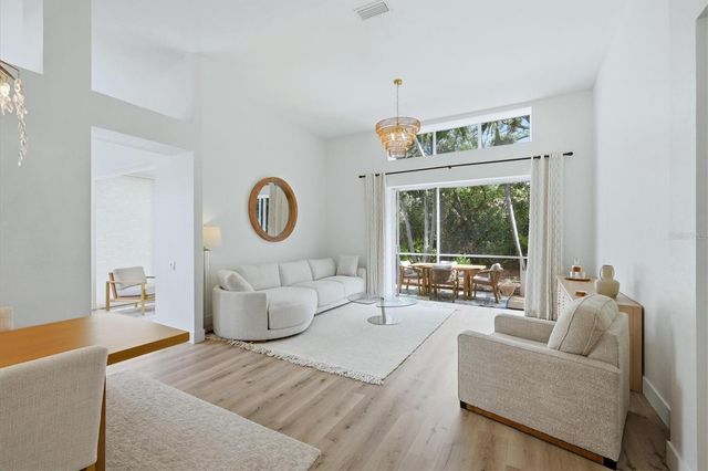 7904 HAMPTON COURT, University Park, FL 34201