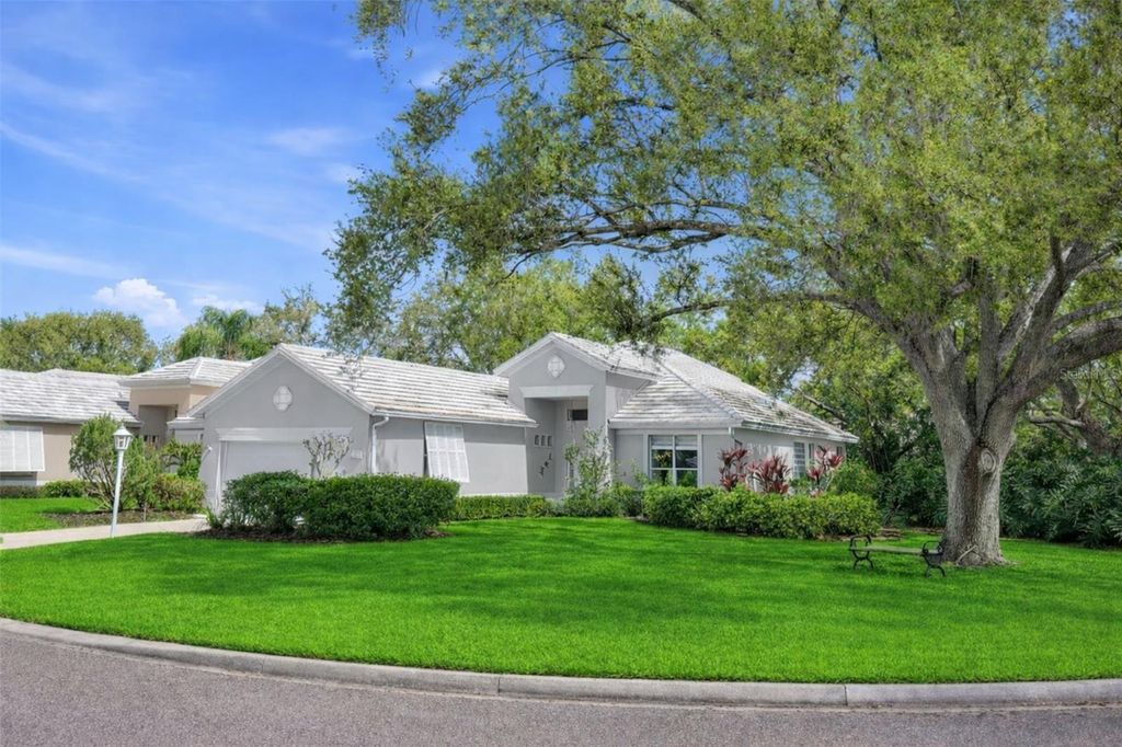 7904 HAMPTON COURT, University Park, FL 34201