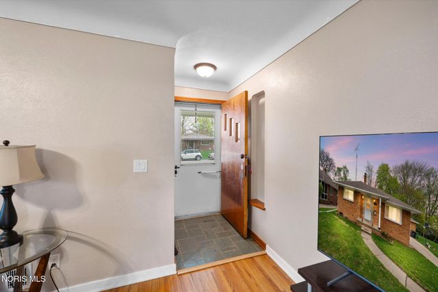 802 Johnson Street, Maumee, OH 43537