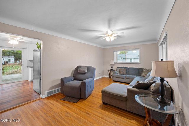 802 Johnson Street, Maumee, OH 43537