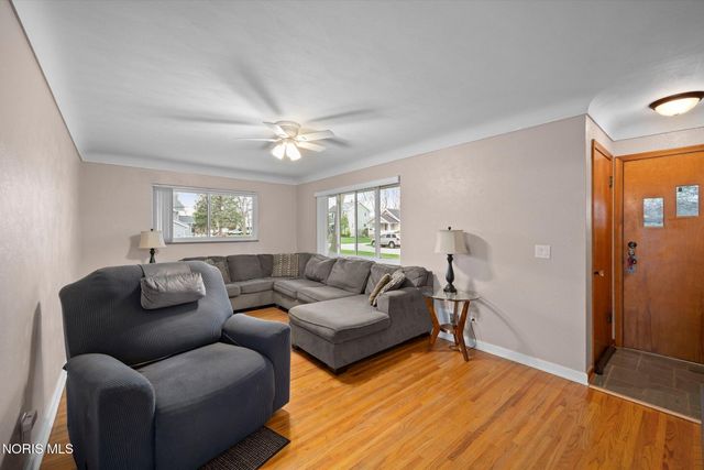 802 Johnson Street, Maumee, OH 43537