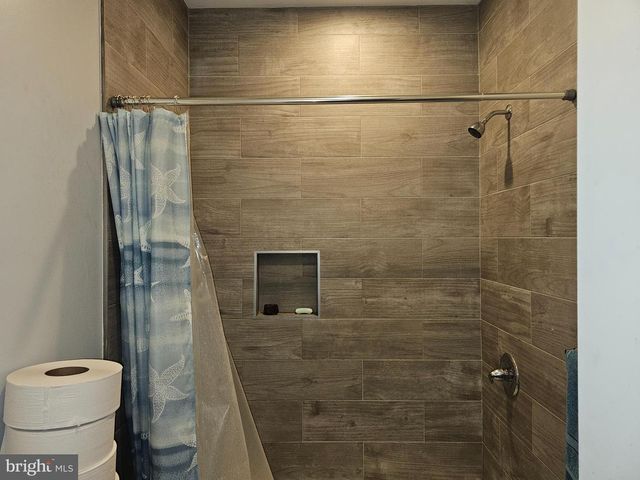 3212 W DIAMOND ST, Philadelphia, PA 19121