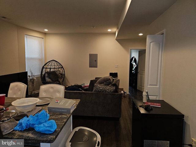 3212 W DIAMOND ST, Philadelphia, PA 19121