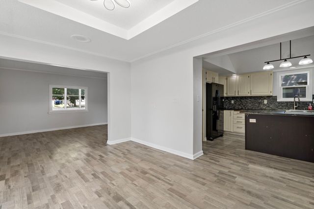 220 Sidney Street E, Saint Paul, MN 55107