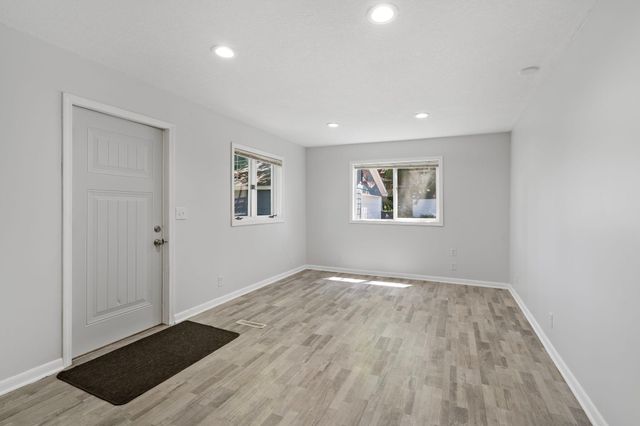 220 Sidney Street E, Saint Paul, MN 55107