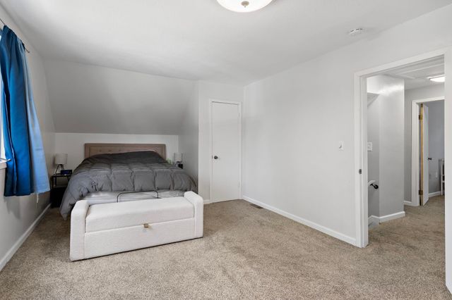 220 Sidney Street E, Saint Paul, MN 55107