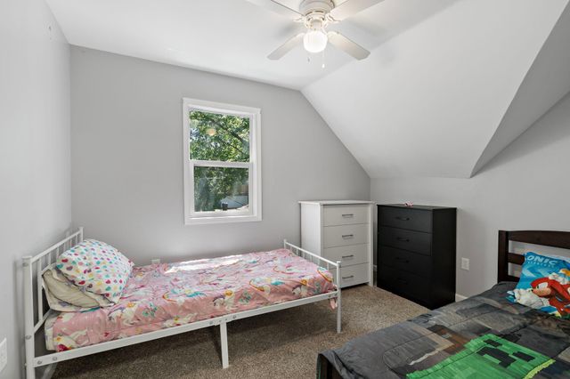 220 Sidney Street E, Saint Paul, MN 55107