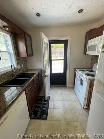 333 Abbottswood Drive, Fayetteville, NC 28301