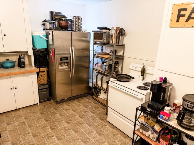 1136 W Long Street, Stephenville, TX 76401