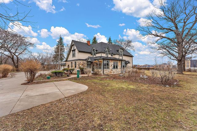 231 Isabel Street W, Saint Paul, MN 55107