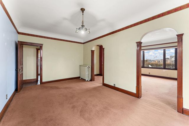 231 Isabel Street W, Saint Paul, MN 55107