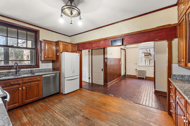 231 Isabel Street W, Saint Paul, MN 55107