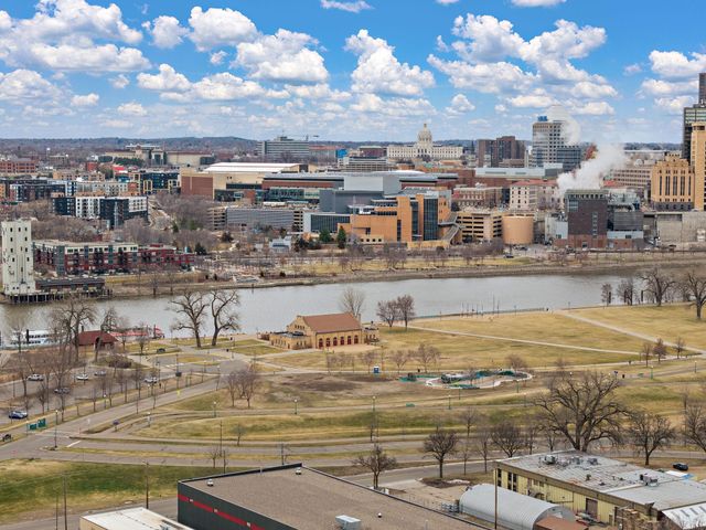 231 Isabel Street W, Saint Paul, MN 55107