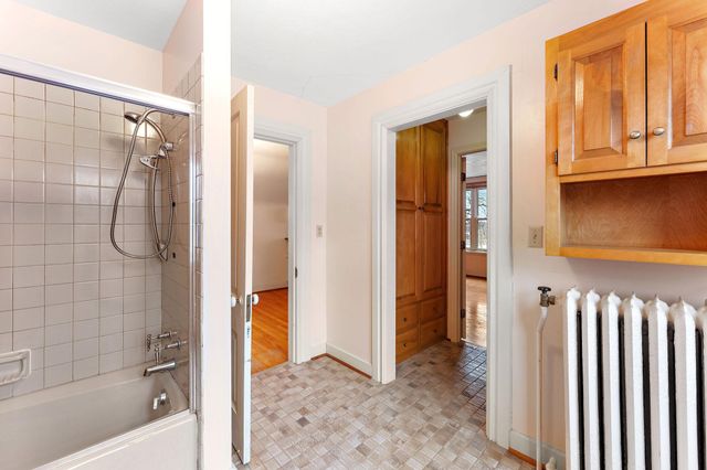 231 Isabel Street W, Saint Paul, MN 55107