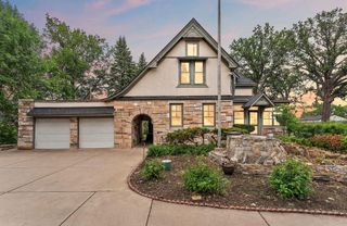 231 Isabel Street W, Saint Paul, MN 55107