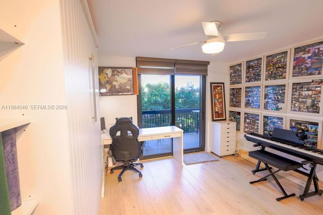 4201 N Ocean Drive 304, Hollywood, FL 33019