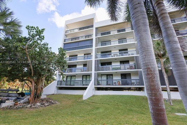4201 N Ocean Drive 304, Hollywood, FL 33019