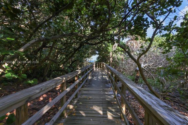 4201 N Ocean Drive 304, Hollywood, FL 33019