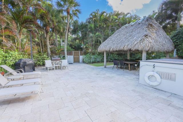 4201 N Ocean Drive 304, Hollywood, FL 33019