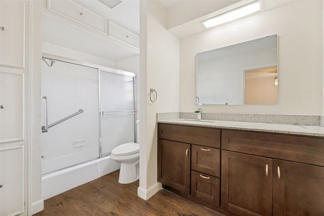 3611 Stables Lane, Dallas, TX 75229