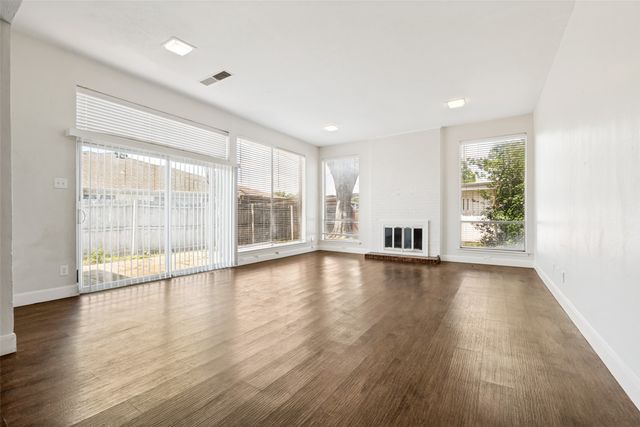 3611 Stables Lane, Dallas, TX 75229