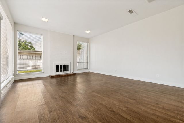 3611 Stables Lane, Dallas, TX 75229