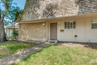 3611 Stables Lane, Dallas, TX 75229