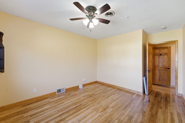 3513 E 37th Street, Des Moines, IA 50317