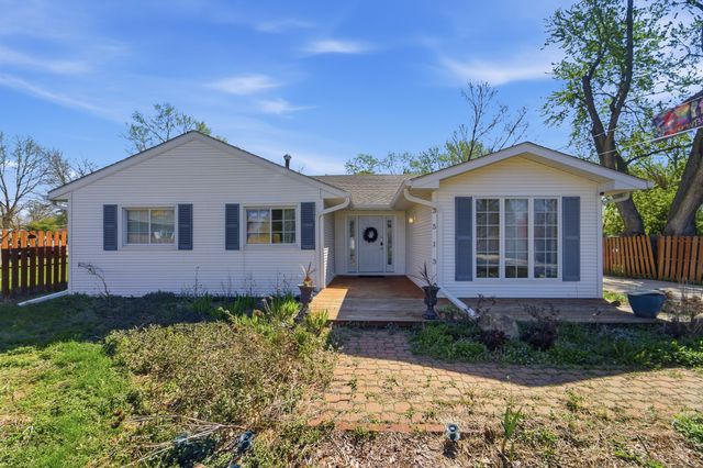3513 E 37th Street, Des Moines, IA 50317