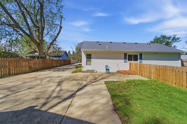 3513 E 37th Street, Des Moines, IA 50317