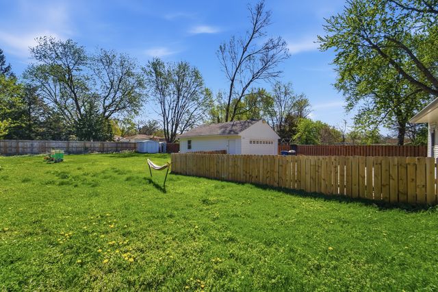 3513 E 37th Street, Des Moines, IA 50317
