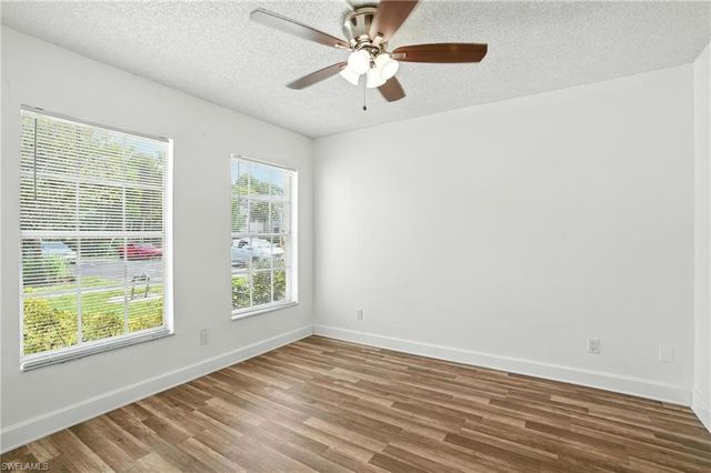 201 Santa Clara DR 5, Naples, FL 34104