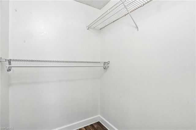 201 Santa Clara DR 5, Naples, FL 34104