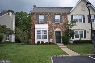 57 GOODWIN DR, North Brunswick, NJ 08902