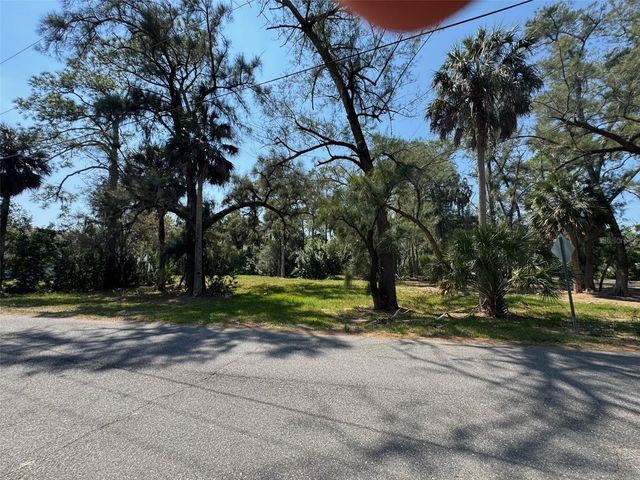 7107 OAKWOOD DRIVE, New Port Richey, FL 34652