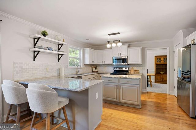 6330 Woodlore Drive NW, Acworth, GA 30101