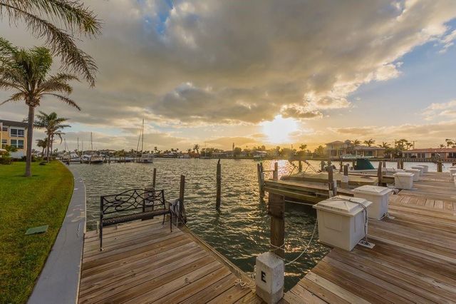 1315 Bayshore Drive 204, Fort Pierce, FL 34949