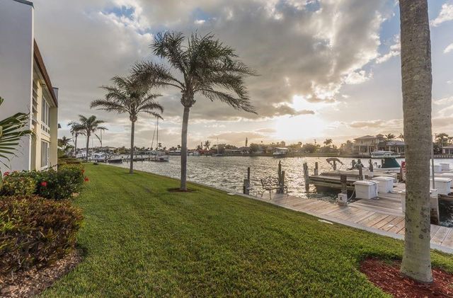 1315 Bayshore Drive 204, Fort Pierce, FL 34949