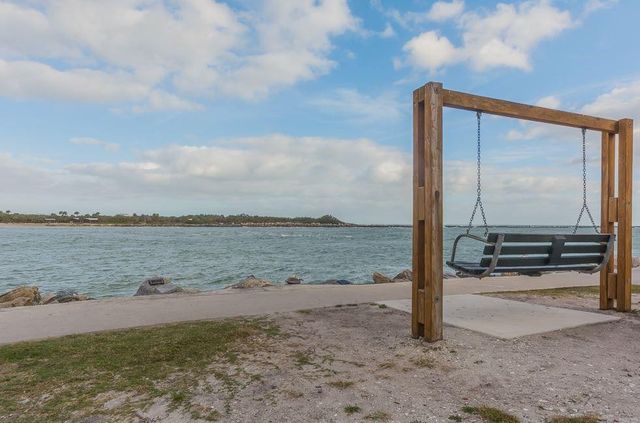 1315 Bayshore Drive 204, Fort Pierce, FL 34949