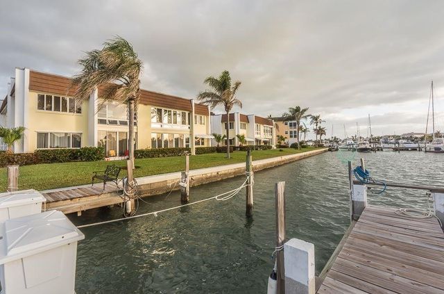 1315 Bayshore Drive 204, Fort Pierce, FL 34949
