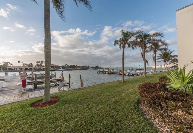 1315 Bayshore Drive 204, Fort Pierce, FL 34949