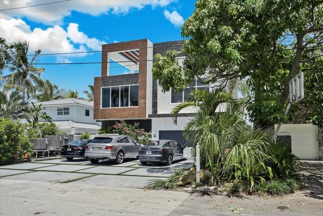 3036 N Atlantic Boulevard, Fort Lauderdale, FL 33308