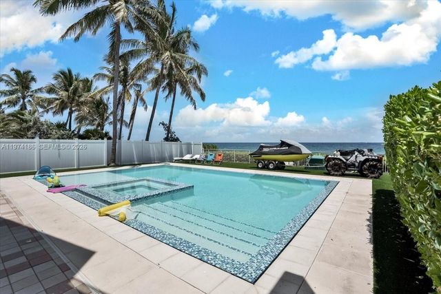 3036 N Atlantic Boulevard, Fort Lauderdale, FL 33308