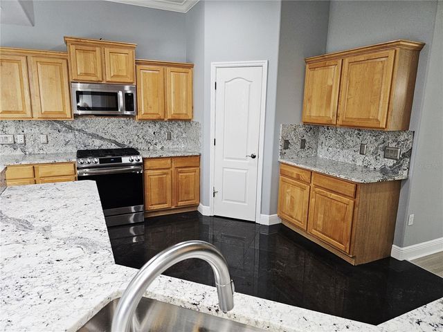774 PLANTERS MANOR WAY, Bradenton, FL 34212