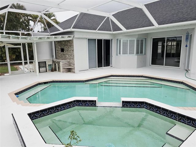 774 PLANTERS MANOR WAY, Bradenton, FL 34212