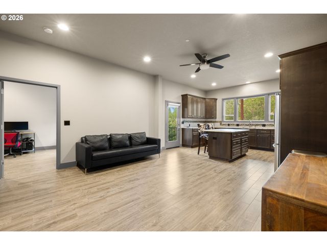 510 S 19TH Pl, Ridgefield, WA 98642