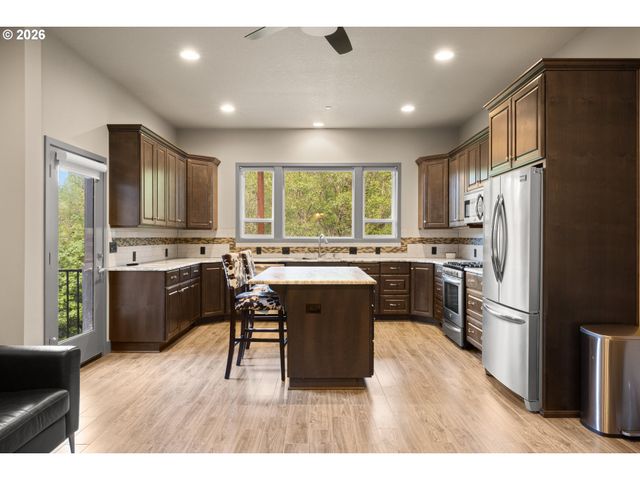 510 S 19TH Pl, Ridgefield, WA 98642
