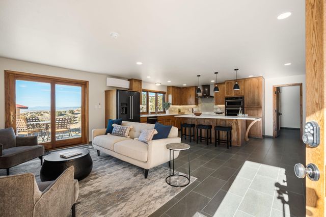 15 Coyote Run, Placitas, NM 87043